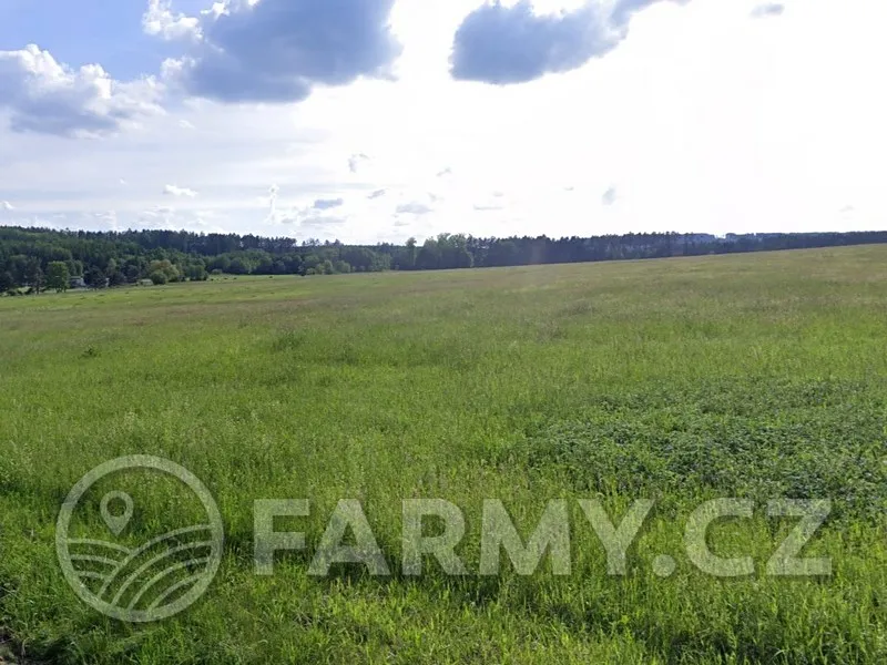 Prodej stavebního pozemku 2828 m²